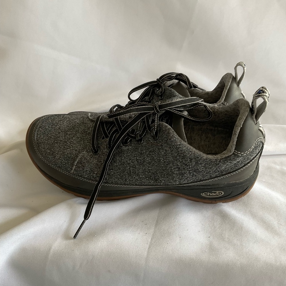 Chaco Kanarra 2.0 Women's Sz 9 Gray Knit Low Top Walking Sneakers